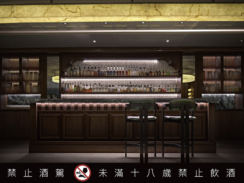 全臺首家五星級在地風土酒吧 首推風土單杯訂閱制 好飲學院 RedBar 弈夢紅樓 地酒搭餐的全新選擇