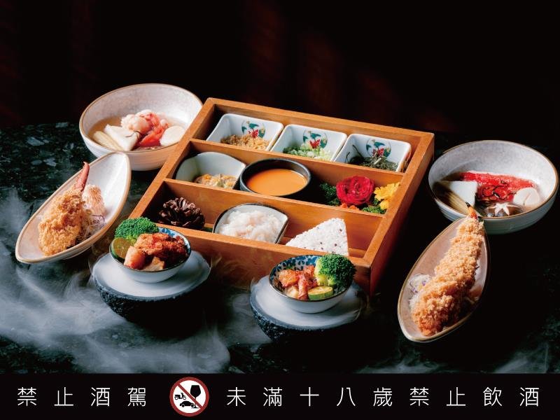 全台首創帝王蟹懷石四食 美人膠原雞湯搭配獨家契釀精品日本清酒 匠極緻鍋物 打造前所未有的奢華體驗