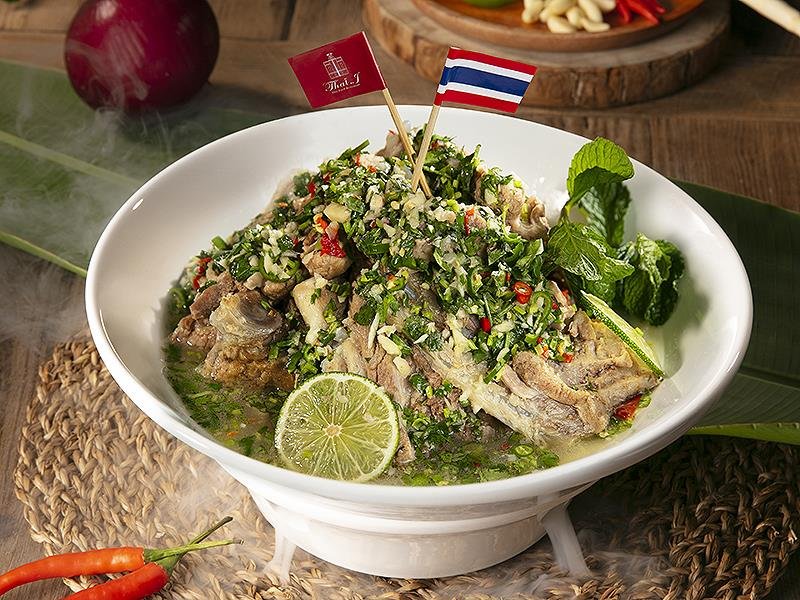 Thai J 泰式料理餐廳 「泰澎湃」泰式年菜雙層拼盤開賣 宮廷皇室盛宴雙層大拼盤 找出紅包送千元現金