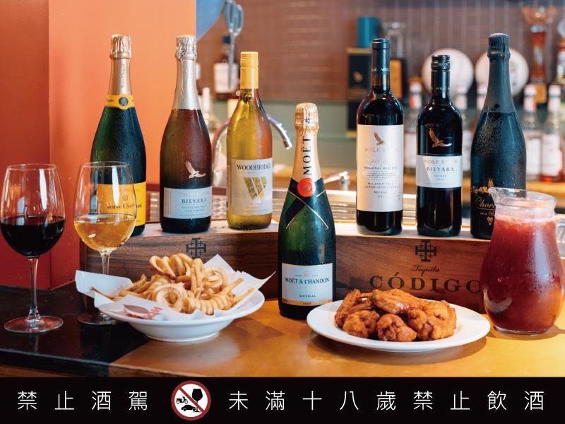 什麼!酒類只要半價?全球唯一推出早午餐 Hooters慶城店暑期強檔開跑